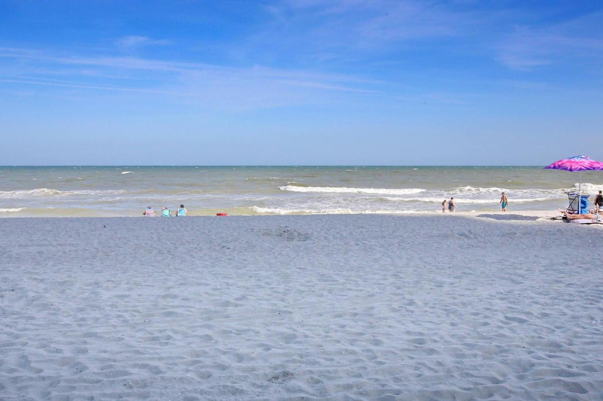 Villa 1604 N Ocean Blvd, 0906 - Ocean Front Sleeps 8 à Myrtle Beach Extérieur photo