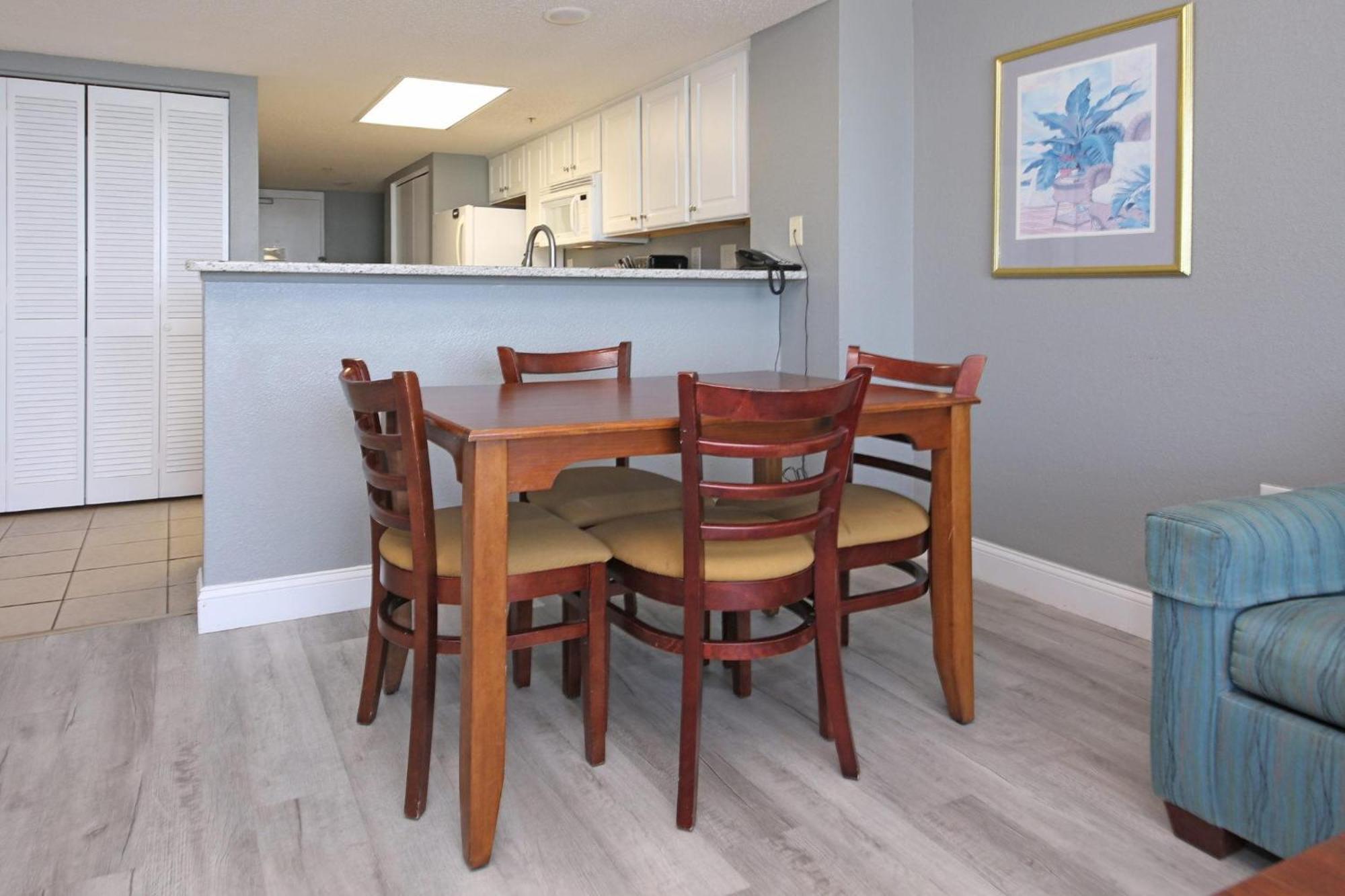 Villa 1604 N Ocean Blvd, 0906 - Ocean Front Sleeps 8 à Myrtle Beach Extérieur photo