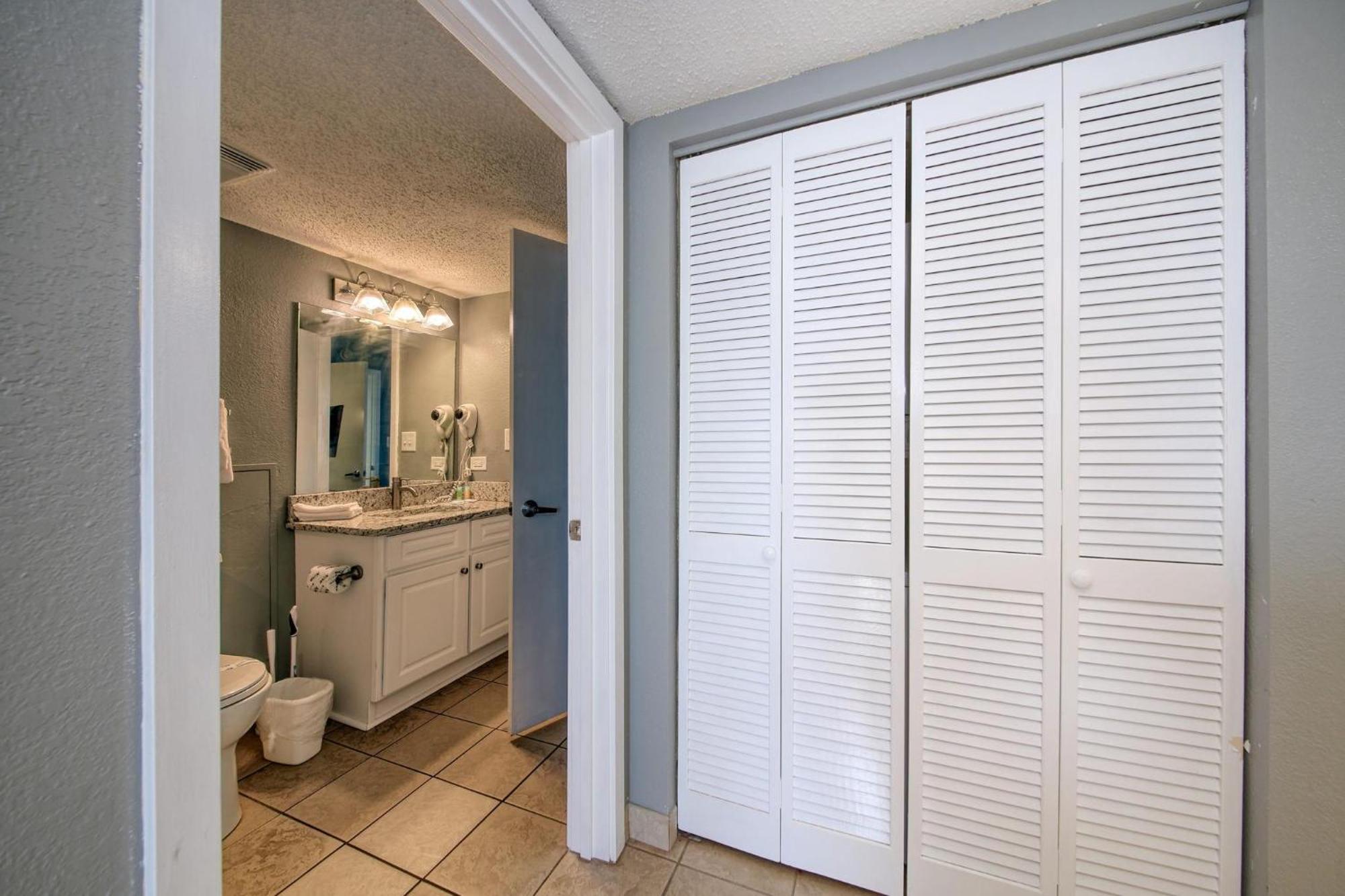 Villa 1604 N Ocean Blvd, 0906 - Ocean Front Sleeps 8 à Myrtle Beach Extérieur photo